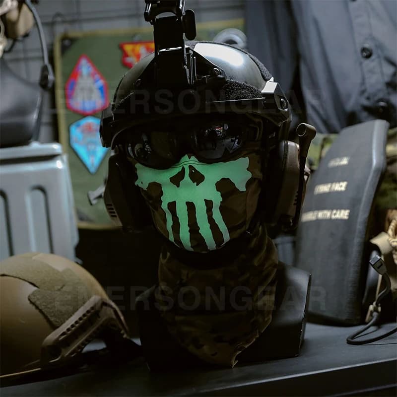 Emersongear Ghost MULTI HOOD EMERSON Maschera luminosa Sciarpa Camouflage Skullies Cappellini da caccia Maschera CS Tattico EM6634