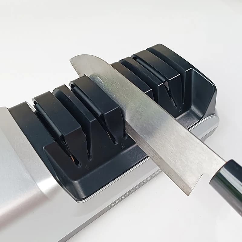 Professional electric homly sharpeners for kitchen knives with diamond abrasives and precision angle guides 3-phase slot