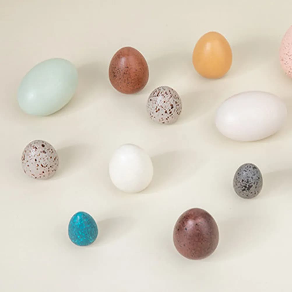 1 set di piccole uova finte in legno, decorazioni per uova di Pasqua per bambini, gioco per imparare a distinguere i colori, pratica delle abilità motorie fini