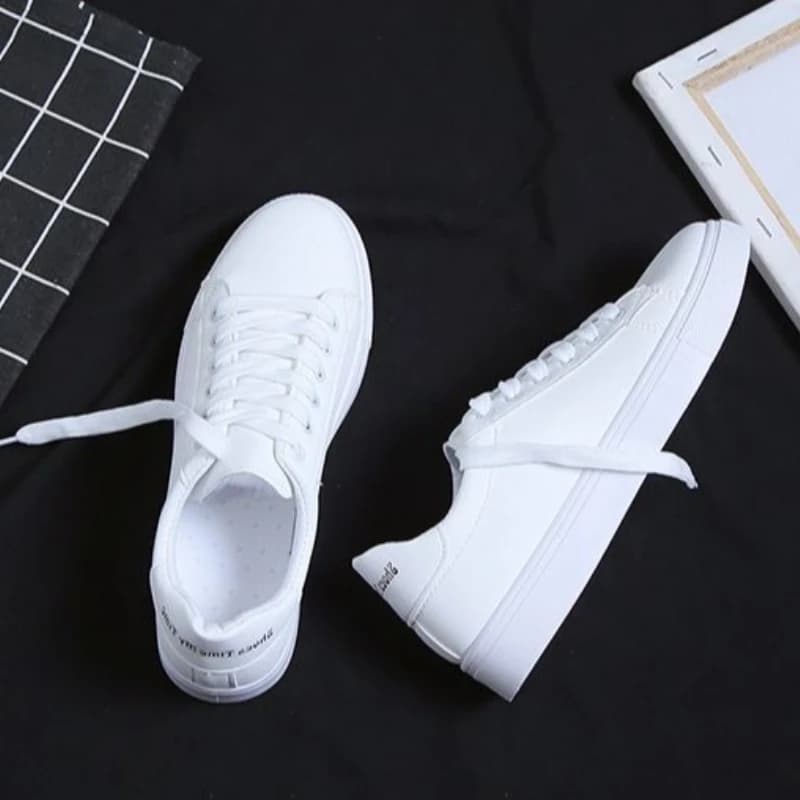 Dainty White Sneakers Women Breathable Basic Flat Sole Student Campus Sport Running Casual 2026 Spring Shoe