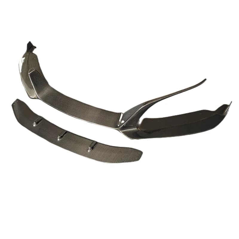 Kit Carrozzeria in Fibra di Carbonio per BMW I8 2014-2018: Paraurti Anteriore, Minigonne Laterali, Diffusore Posteriore e Spoiler