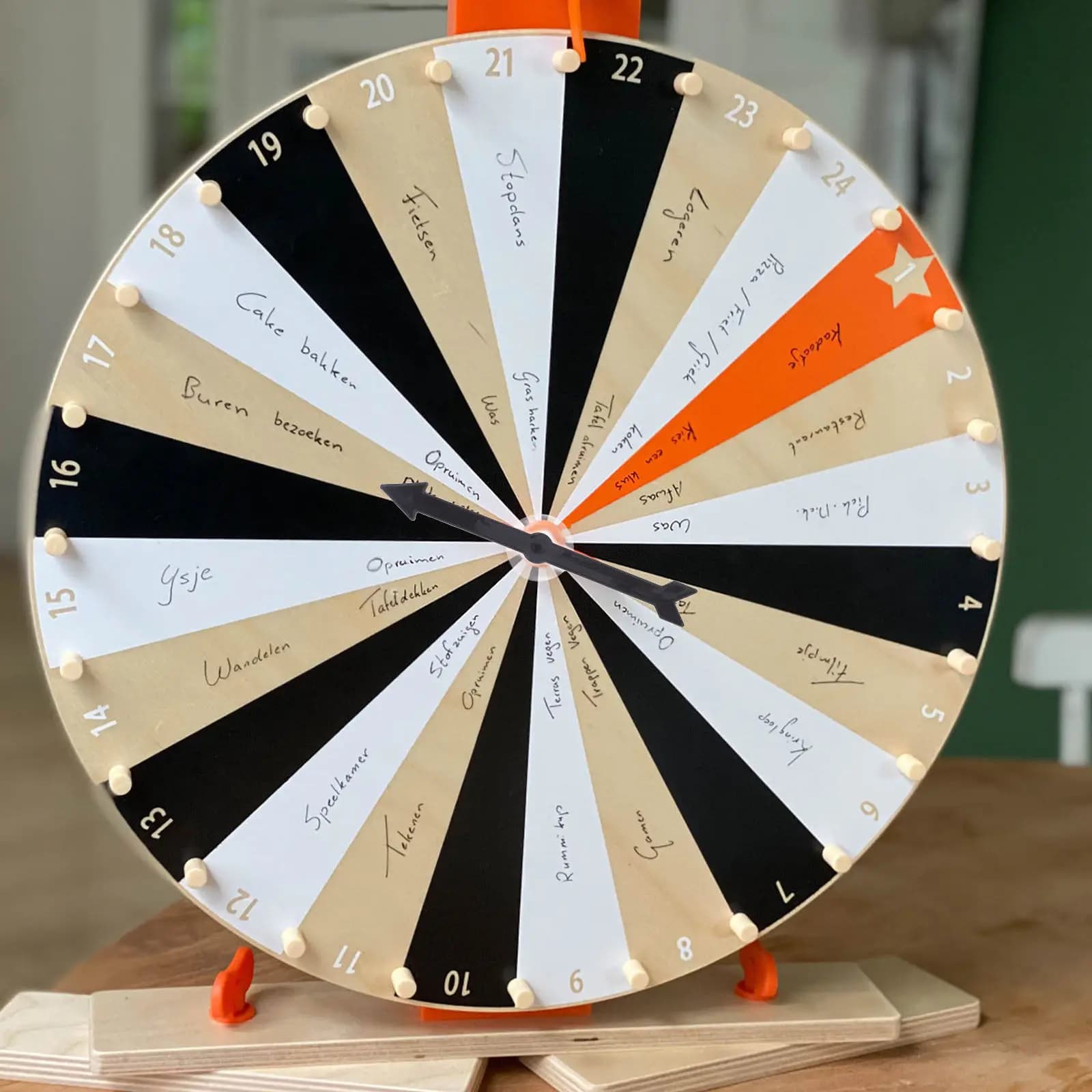 2 Pezzi Indicatori a Freccia Rotanti in Plastica, Strumenti Girevoli per Giochi in Classe, Accessori per Feste, Divertimento nei Giochi da Tavolo