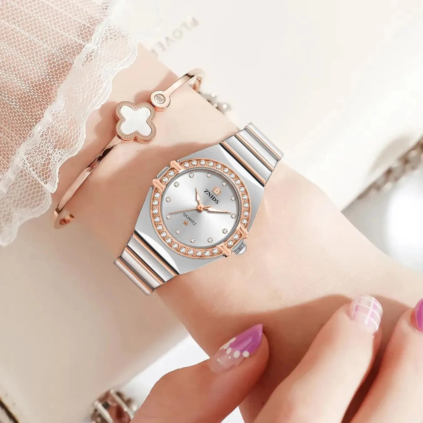 Orologio al quarzo da donna di lusso, elegante quadrante rotondo, cinturino in acciaio inossidabile, orologio da donna impermeabile, orologio da donna in stile classico, adatto per l'ufficio, orologio elegante e casual, regalo perfetto per le donne