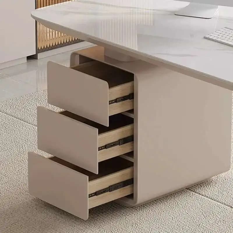 Scrivania Premium Motion For Eecutives Caricabatterie USB doppi Organizer Accessori per ufficio moderni Pronti Mobili Scrivania Direzionale