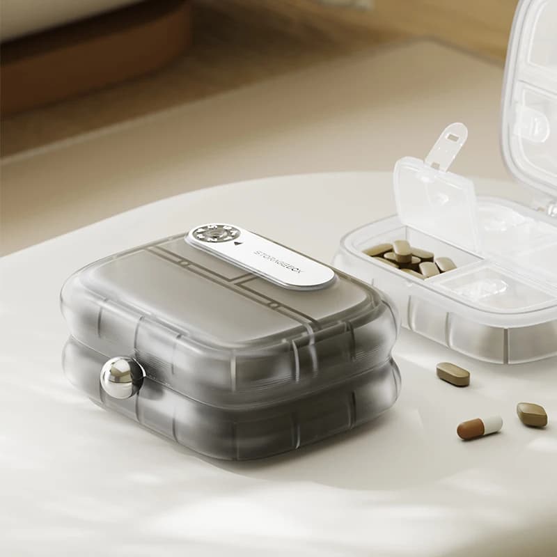 Simpatico organizer per pillole impilabile, trasparente, con 7 scomparti e clip di chiusura per vitamine e integratori