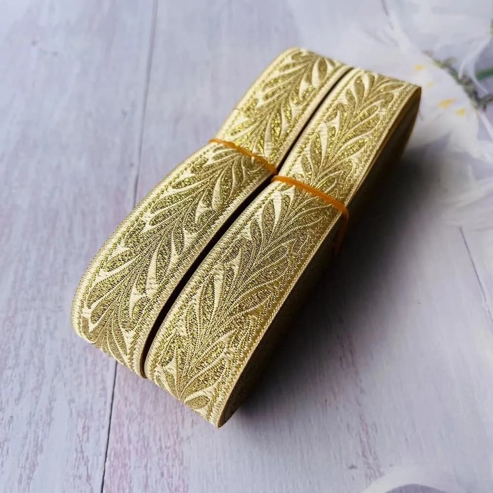 10 yards/lots Tessuto Jacquard Nastro etnico pizzo Oro 2,5 cm Figura geometrica modello Accessori per indumenti LS-9448