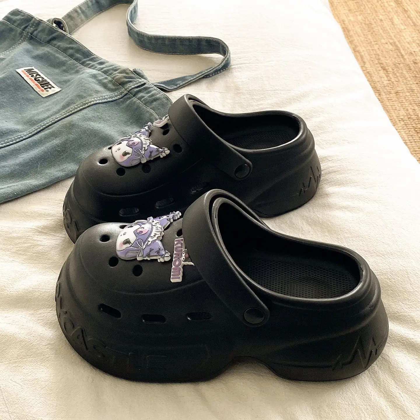 Cute Kuromi Women Cool Slippers Sanrio Hello Kitty My Melody Cinnamoroll Beach Eva Home Comfort Thick Sole Girl Cool Slippers