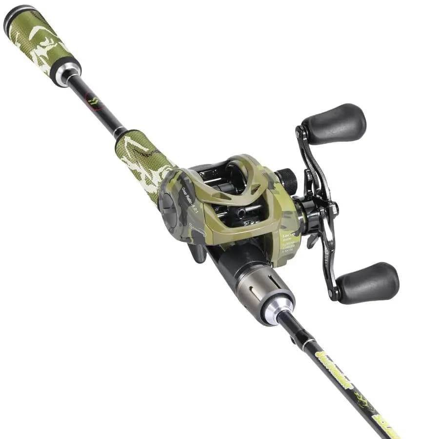 Combo Baitcaster, Canna da Pesca in Grafite 30Ton24Ton in 2 Pezzi, Manico in SuperPolimero, Porta Amo Stile S con Baitca Mimetico