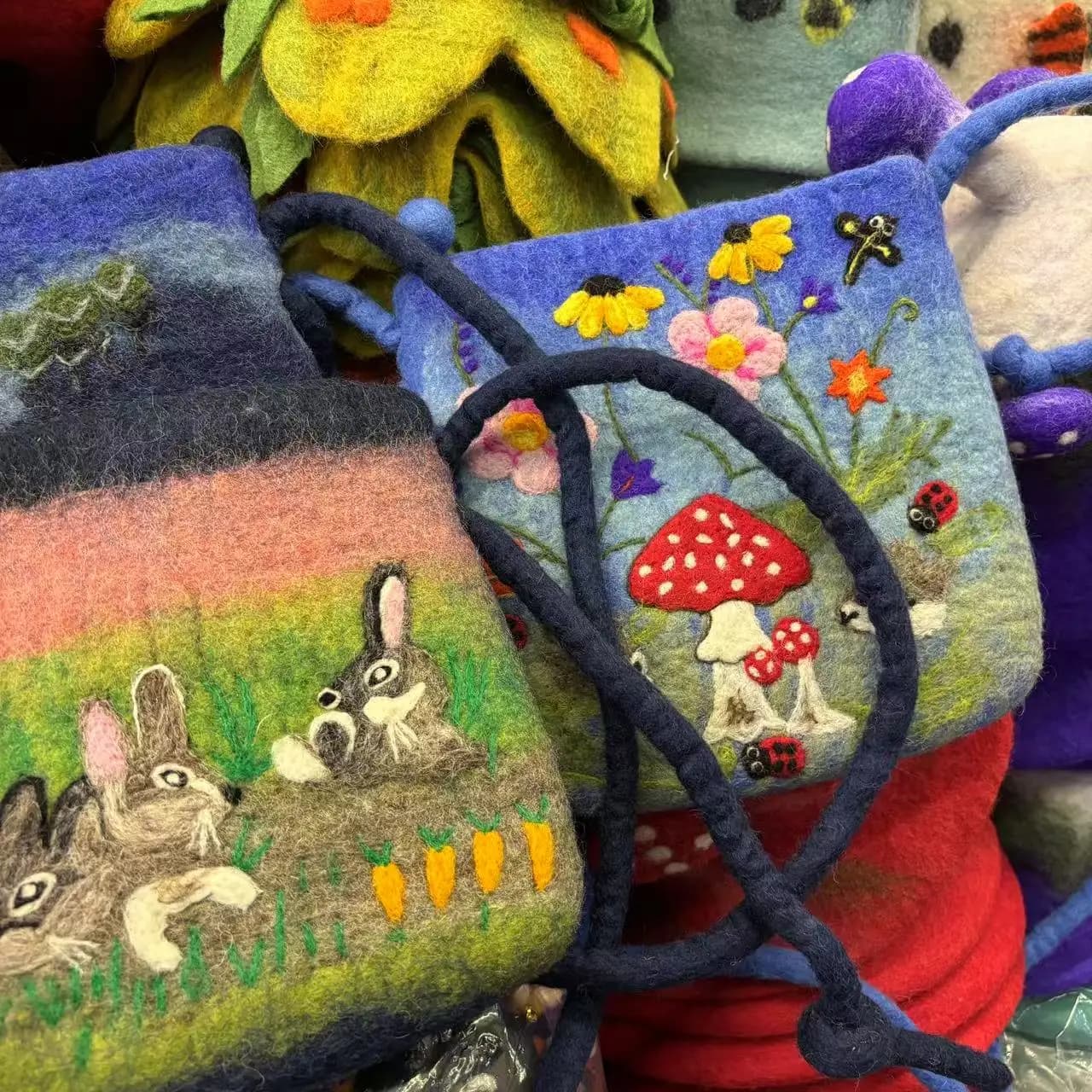 Handmade Wool Felt Embroidered Crossbody Bag Cute Shoulder Coin Purse Women Small Wallet Gift