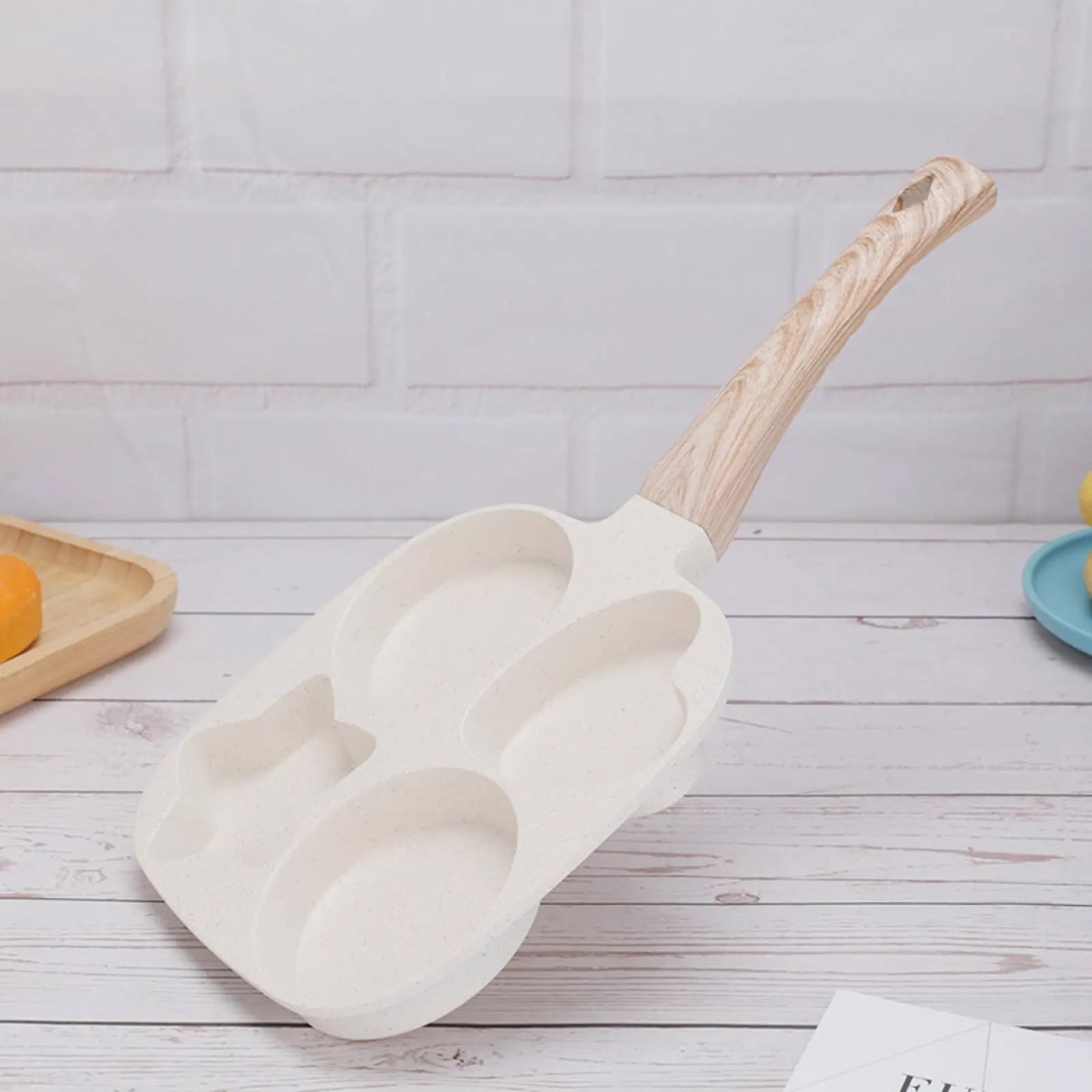 Non-Stick Breakfast Pan Fast & Even Heating 4-Hole Frying Pan Divided Breakfast Skillet Heat-Resistant Handle for Children