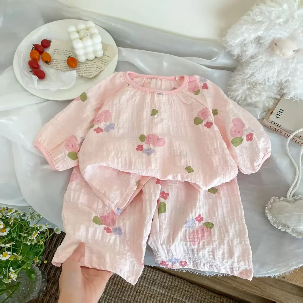 Set di indumenti da notte per bambini traspiranti primaverili 0-7Y Set di pigiami per la casa stampati per ragazze per bambini Tessuto di garza estivo Morbido pigiama quotidiano