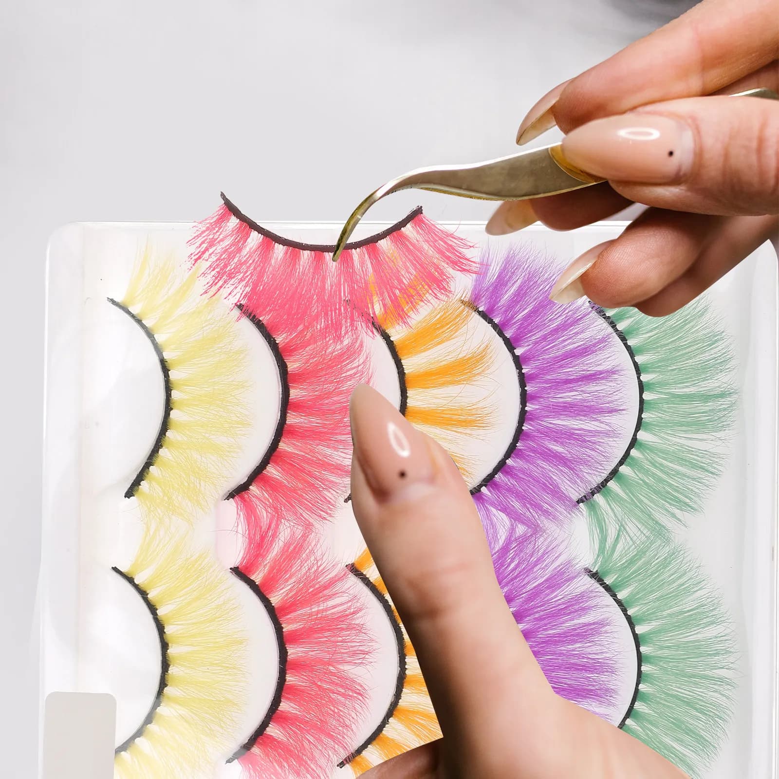 5 Paia di Ciglia Finte Colorate per Donne, Aspetto Naturale, Ciglia Lunghe per Feste, Club, Appuntamenti Notturni, Trucco Occhi Glamour
