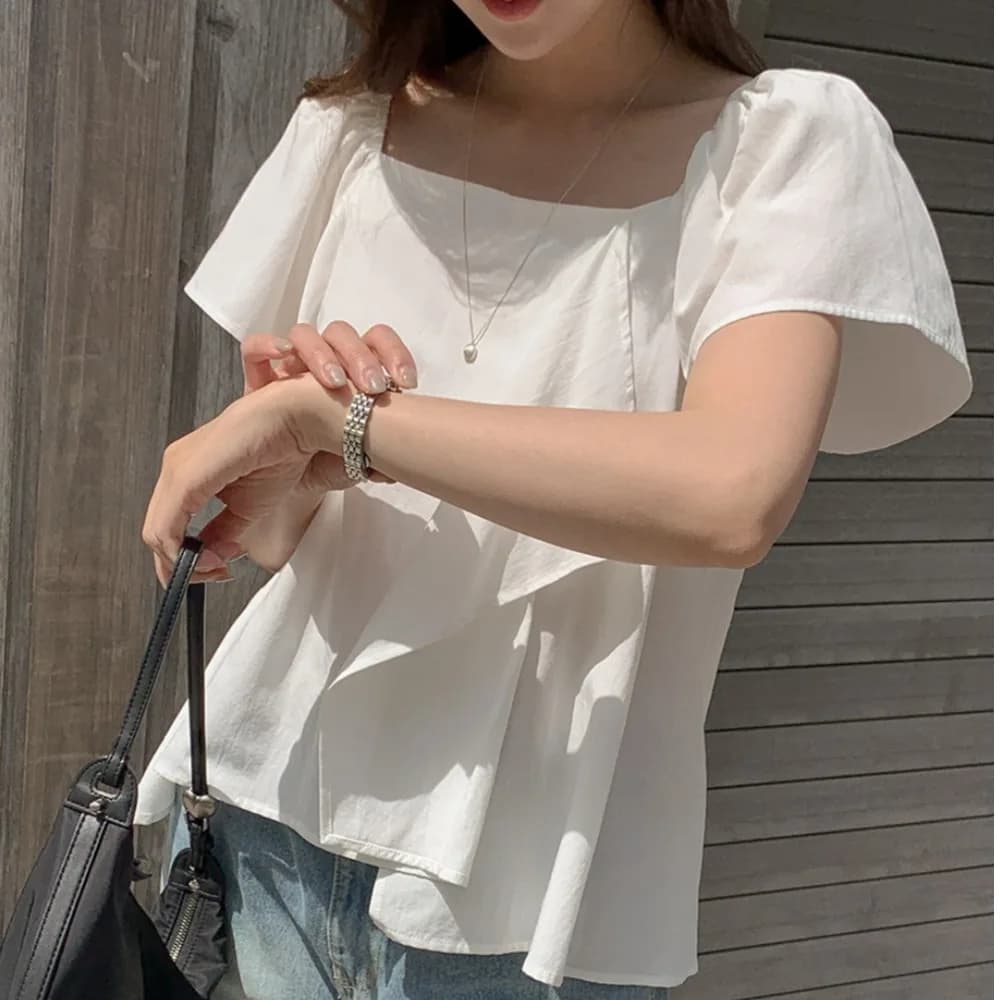 Camicia estiva chic dal taglio ampio, design alla moda con colletto quadrato, top in poliestere traspirante con maniche a volant, camicetta casual versatile