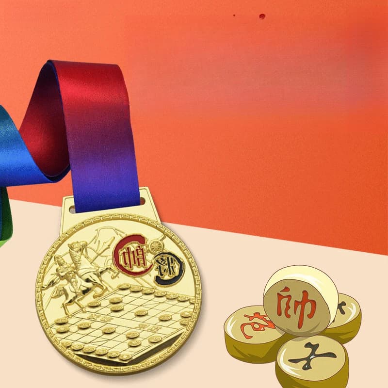 Produzione di medaglie per scacchi cinesi, scacchi internazionali, go, bridge, incontri sportivi, realizzazione di targhette, giochi da tavolo