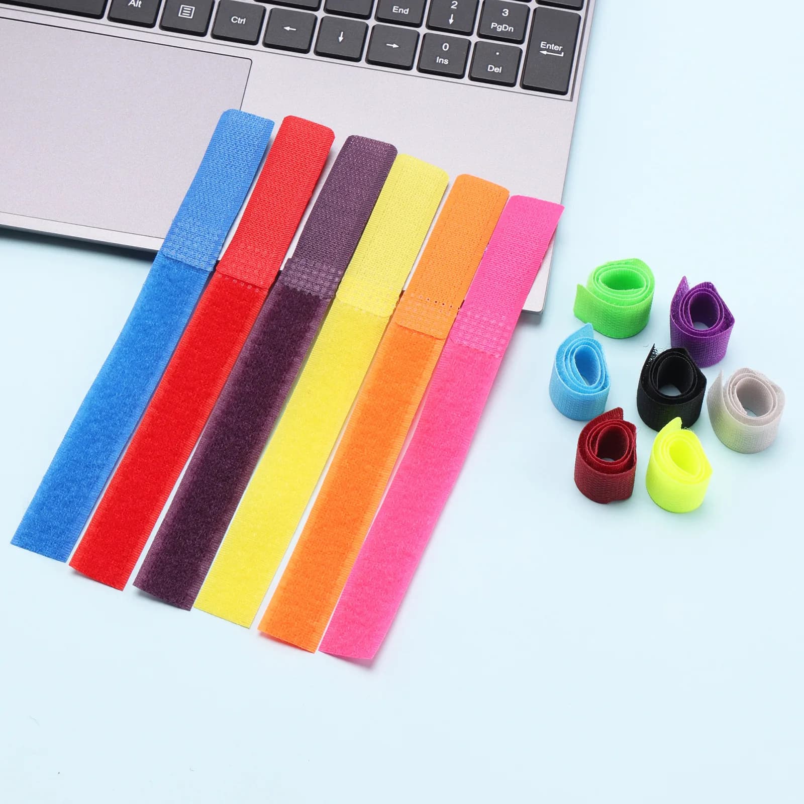 50 pcs Nylon Cable Grips Reusable Cable Grips Adjustable Winding Hooks Self-adhesive Cable Belt Cable Belts Cable Markers Cable Organizer