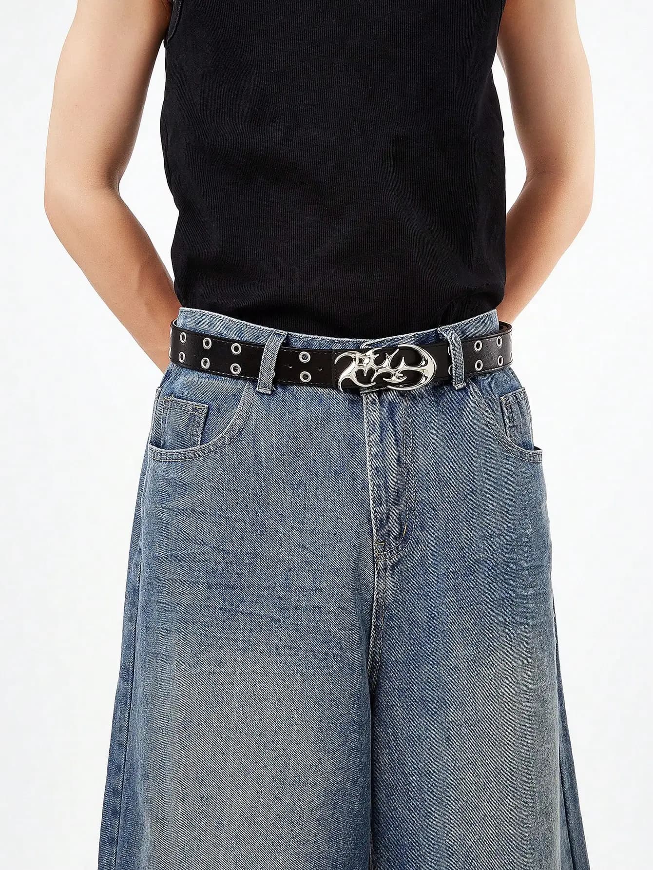 Cintura da uomo con fibbia cava con occhiello a doppia fila punk casual nera da 1 pezzo per jeans, un accessorio versatile per cintura da uomo in stile scuro
