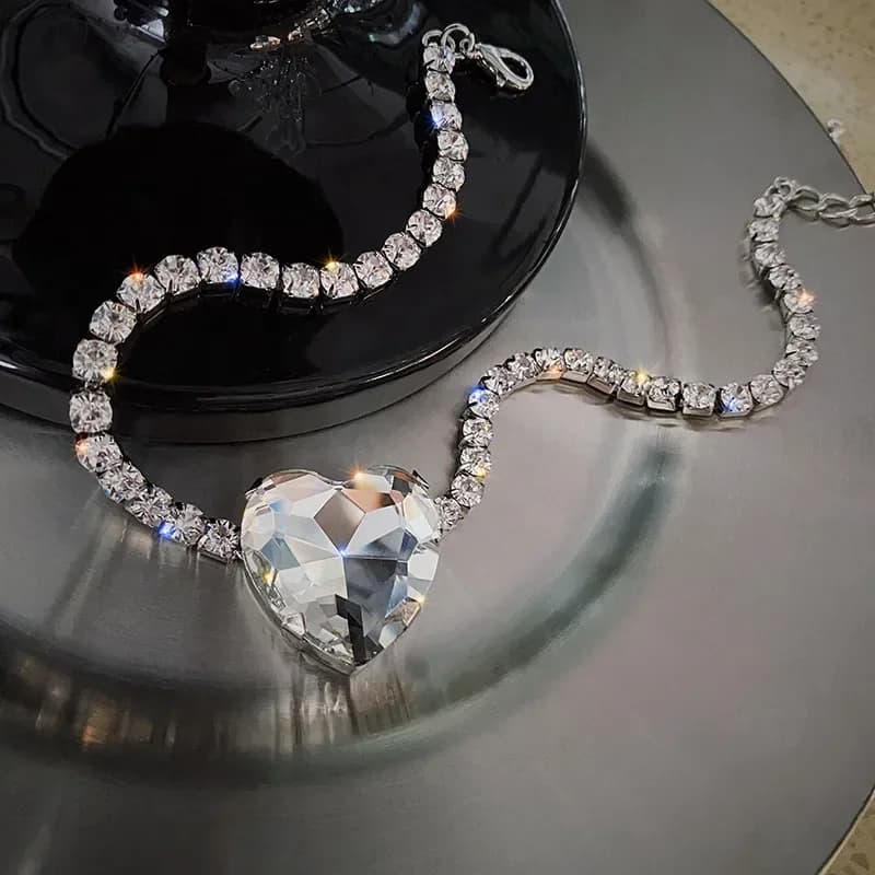 FYUAN Shine Big Heart Crystal Choker Necklaces for Women Geometric Rhinestones Necklaces Statement Jewelry Party Gifts