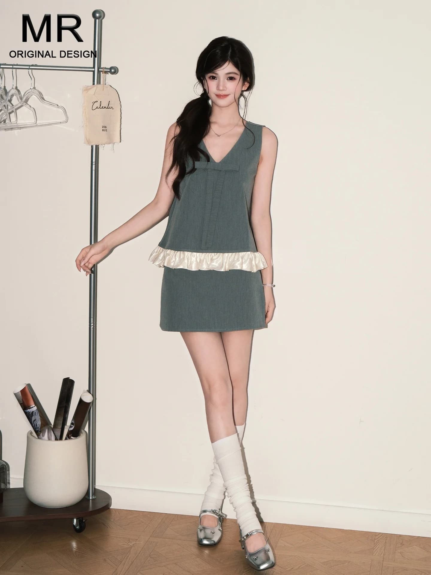 Gray Knot Loose Vest Set Women's 2026 New Summer Sweet High Waist Skirt Two-Piece Suit Casual Style No Brand