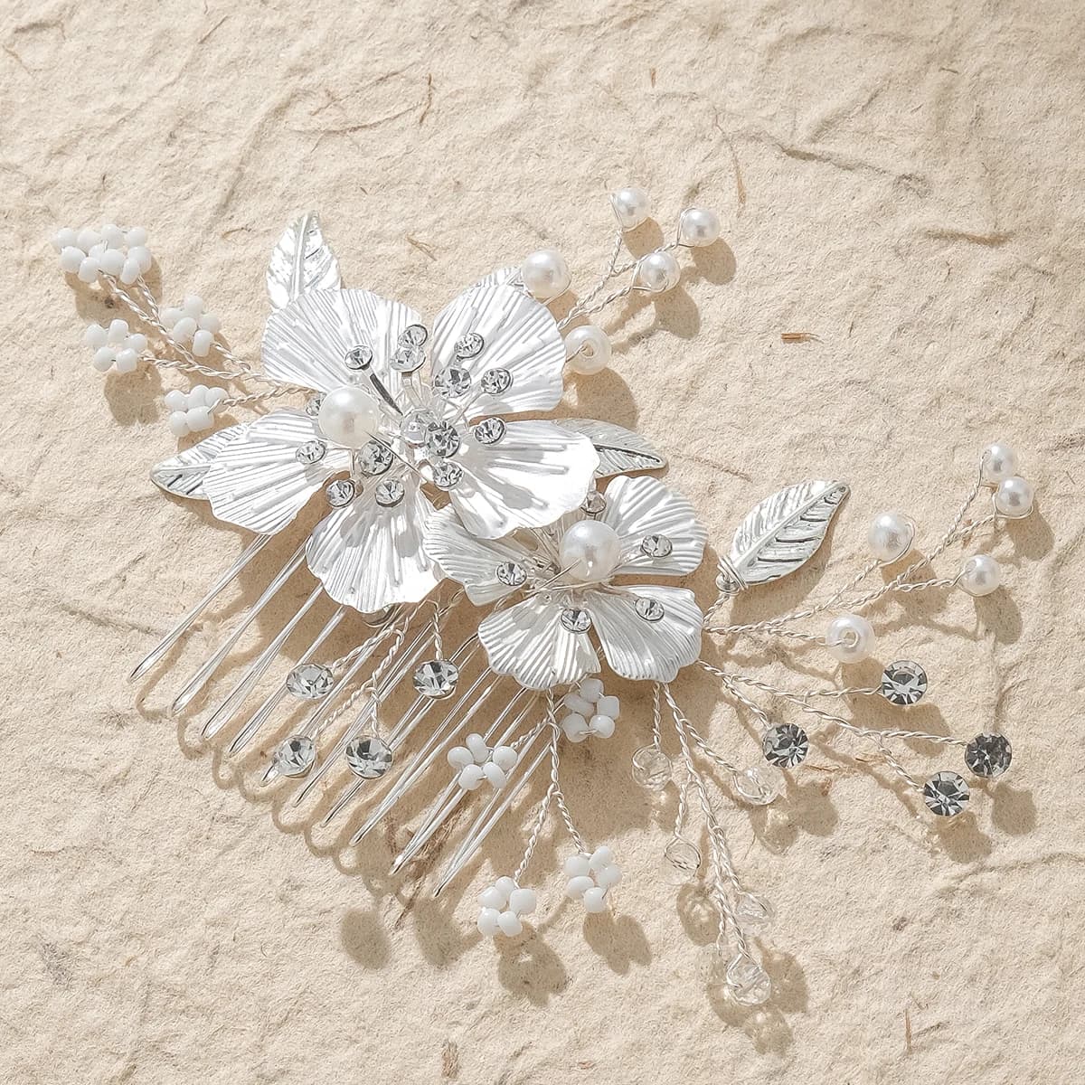 Patch in argento Fiore delicato Pettine per capelli Gioielli di moda Fermagli per capelli Accessori per le donne Copricapo da sposa come regali