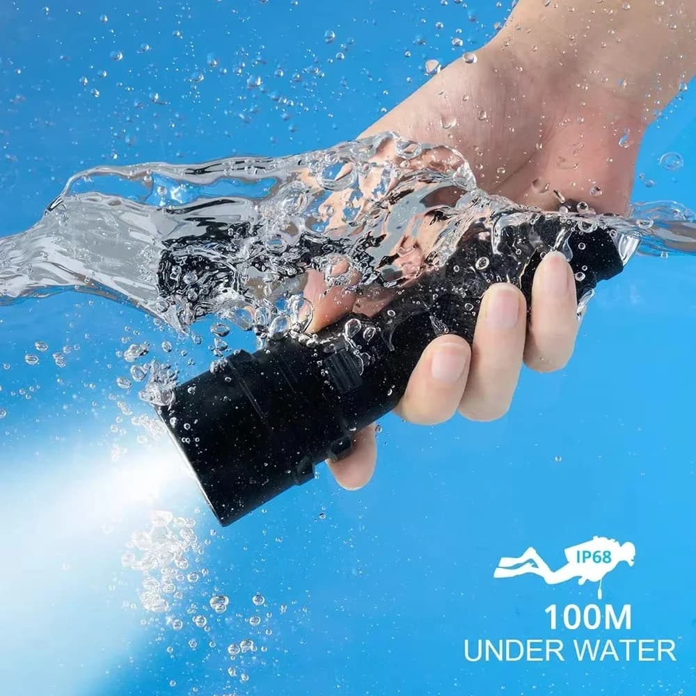 Super bright underwater flashlight IP68 higher rating waterproof Professional underwater light Battery powered 18650 With hand rope