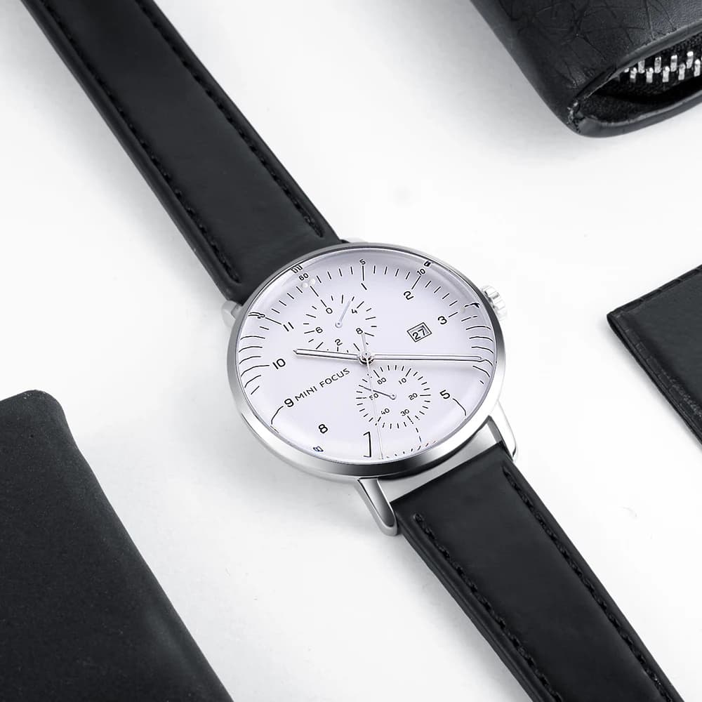Nuovo Orologio Cronografo al Quarzo 2026 per Uomo, Lussuoso con Cinturino in Pelle, Impermeabile e Luminoso