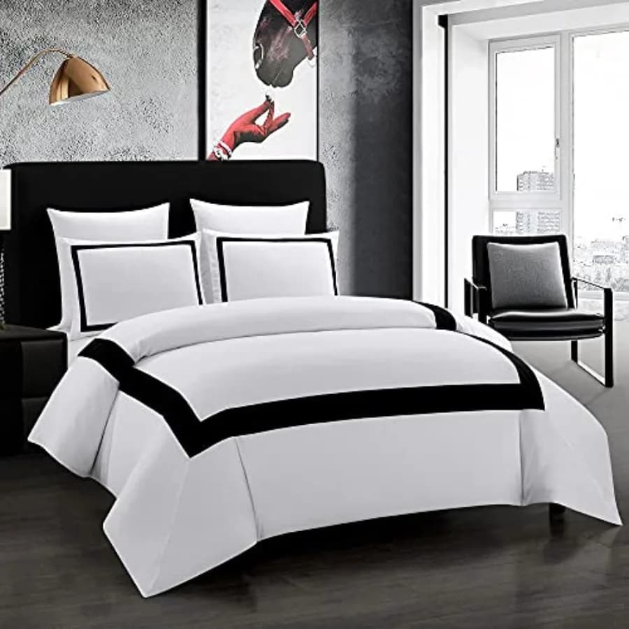 King Size Cover Set - Luxurious White Set with Microfiber Geometric Pattern, 3 Pieces with Loyalty, Soft and Breathable