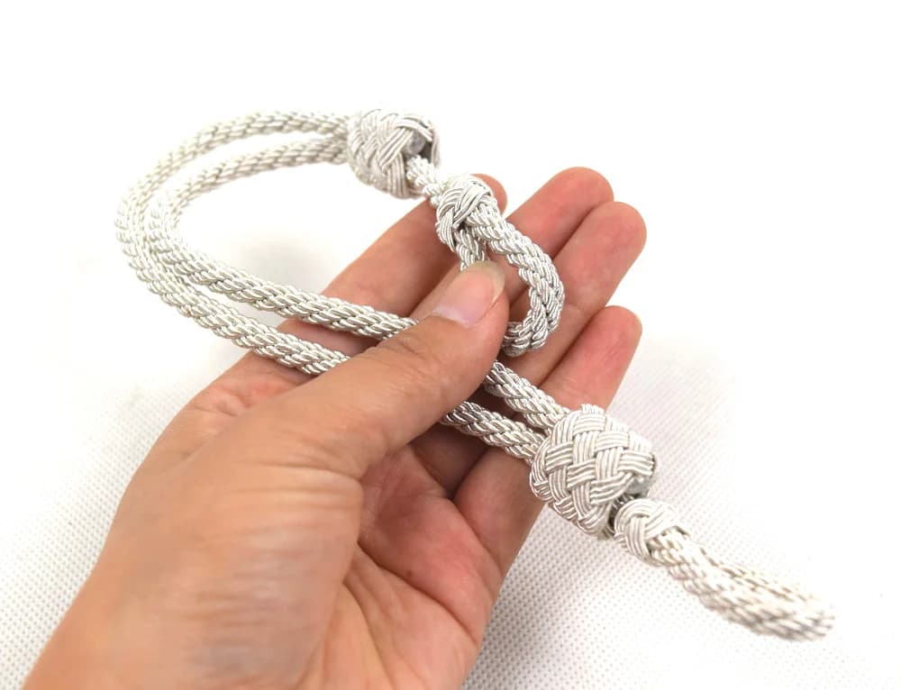 Cordoncino per il mento del cappello con visiera ARGENTO degli ufficiali tedeschi