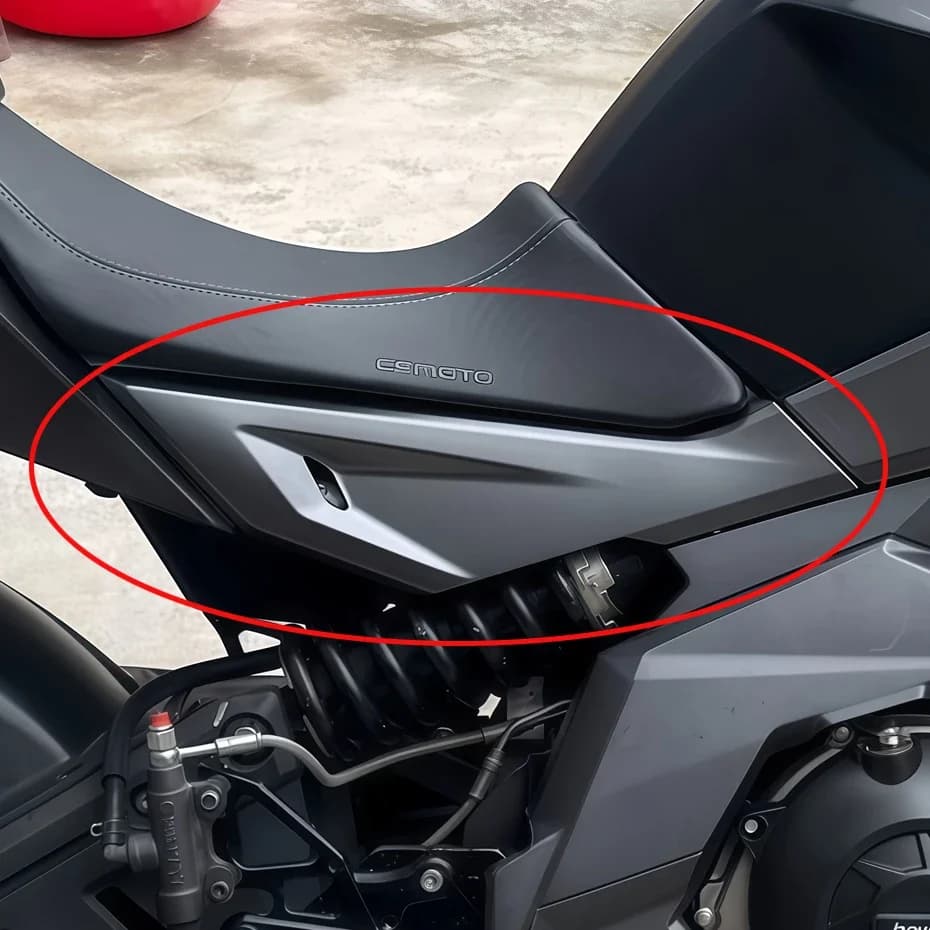 Accessori Originali CFMOTO per 400NK 650NK, Copertura Laterale Sinistra e Destra, Protezione Inferiore del Sedile, Scocca Moto CF650NK CF400NK
