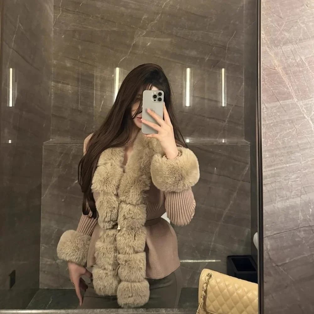 Synthetic fur coat Cardigan Detachable collar T-shirts Women's fur jacket Knitted sweater patchwork in artificial fur Cardigan autumnal