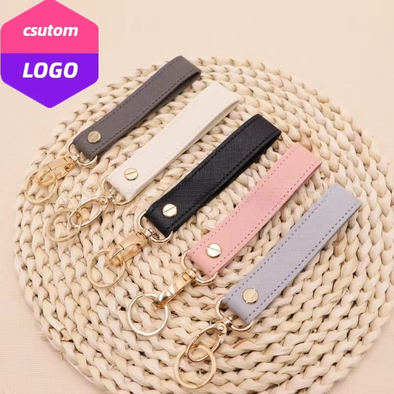 Laser Engrave Car Key Chain for Women Custom Logo PU Leather Keychain Personalized Name Number Bag Keyring Pendant