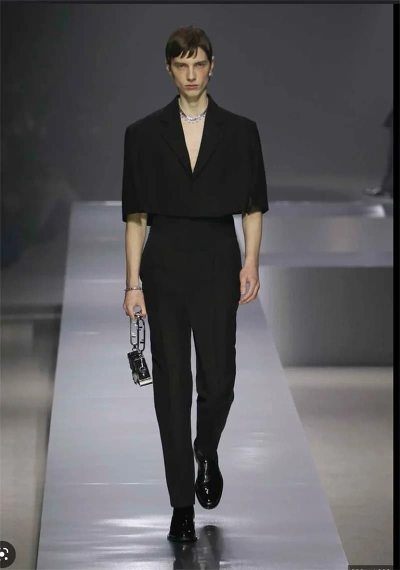 Passerella Abiti da uomo Set 2 pezzi Maniche corte Blazer + Pantaloni Pantaloni Smoking da sposa personalizzati Cappotto da giacca formale da ufficio