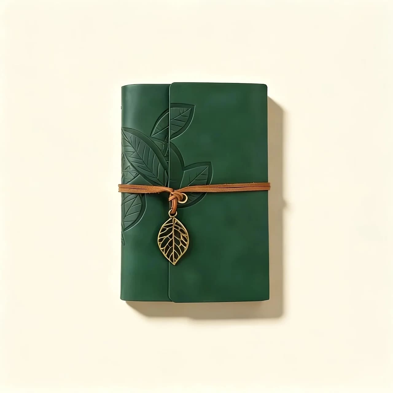1PCS Vintage Leaf Embossed Pocket Leather Sketchbook with Pendant Gift Tag Travel Journal Office School Supplies