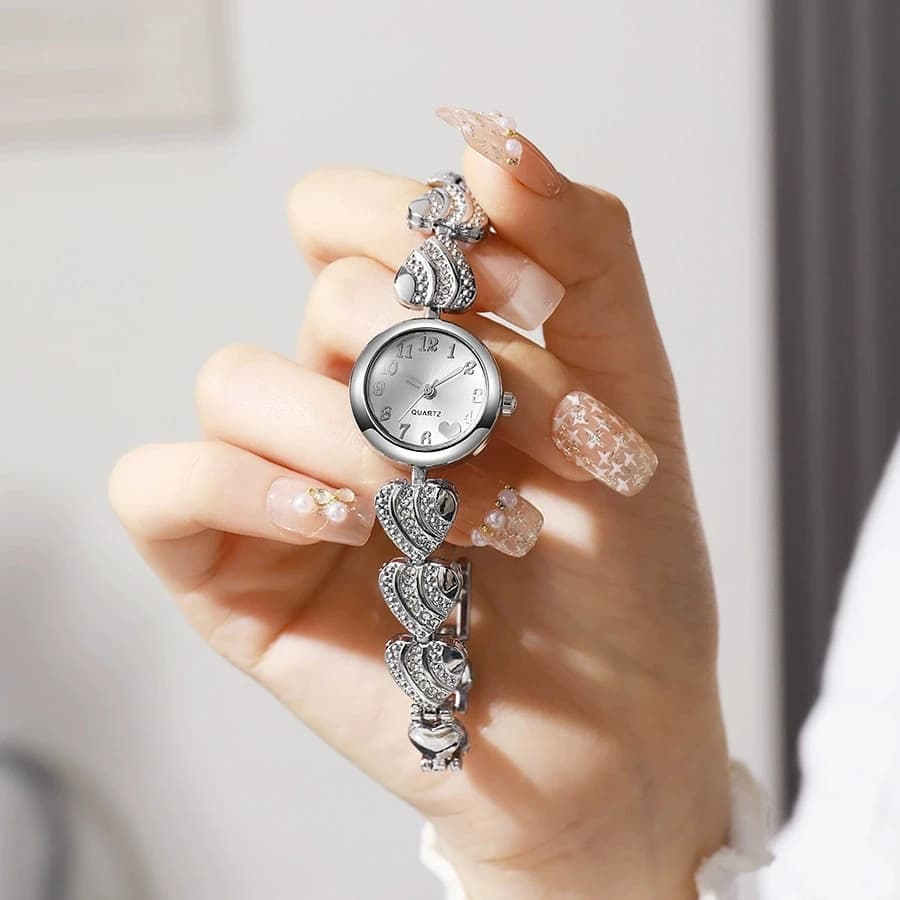 New fashionable woman watches with crystal heart, luxury wristwatch with steel bracelet, women's quartz watch, Reloj Mujer, trendy gifts