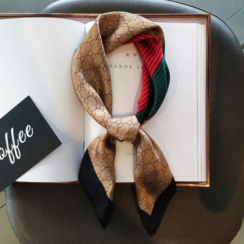 2025 Soft satin hair scarves of new women Fashion square printed scarves 70 cm Professional accessories Design scarf Hair band