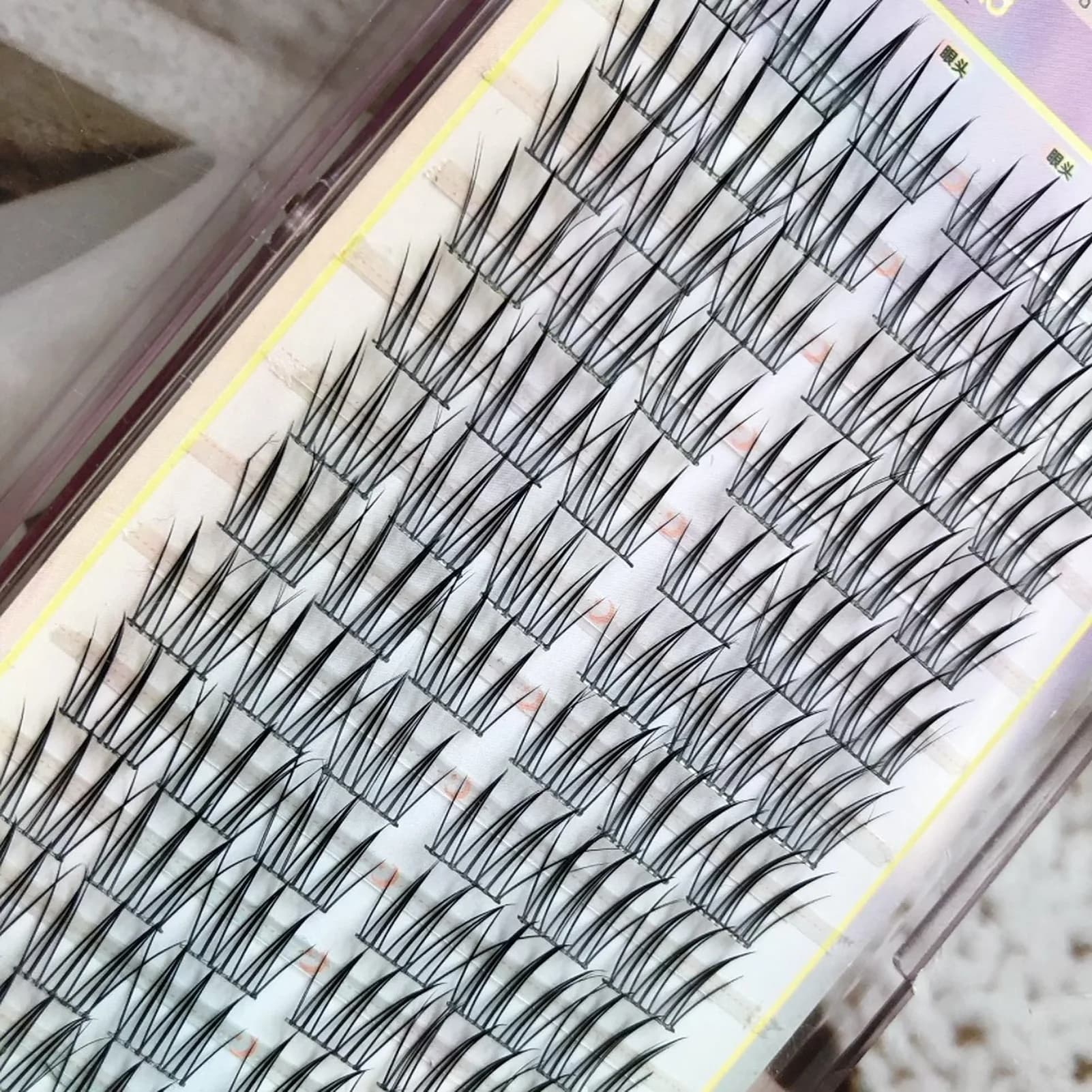 Fake Korean style, thick, natural-looking, premium, voluminous, cuffed, long, for daily makeup, parties and cosplay.