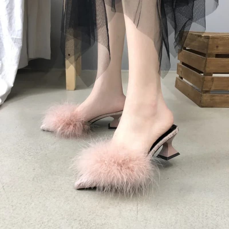 2024 women's square fur heels Peep Toe Wedding Woman Beautiful Pointe Girls Fashion Shoe shoes with medium heels 5cm