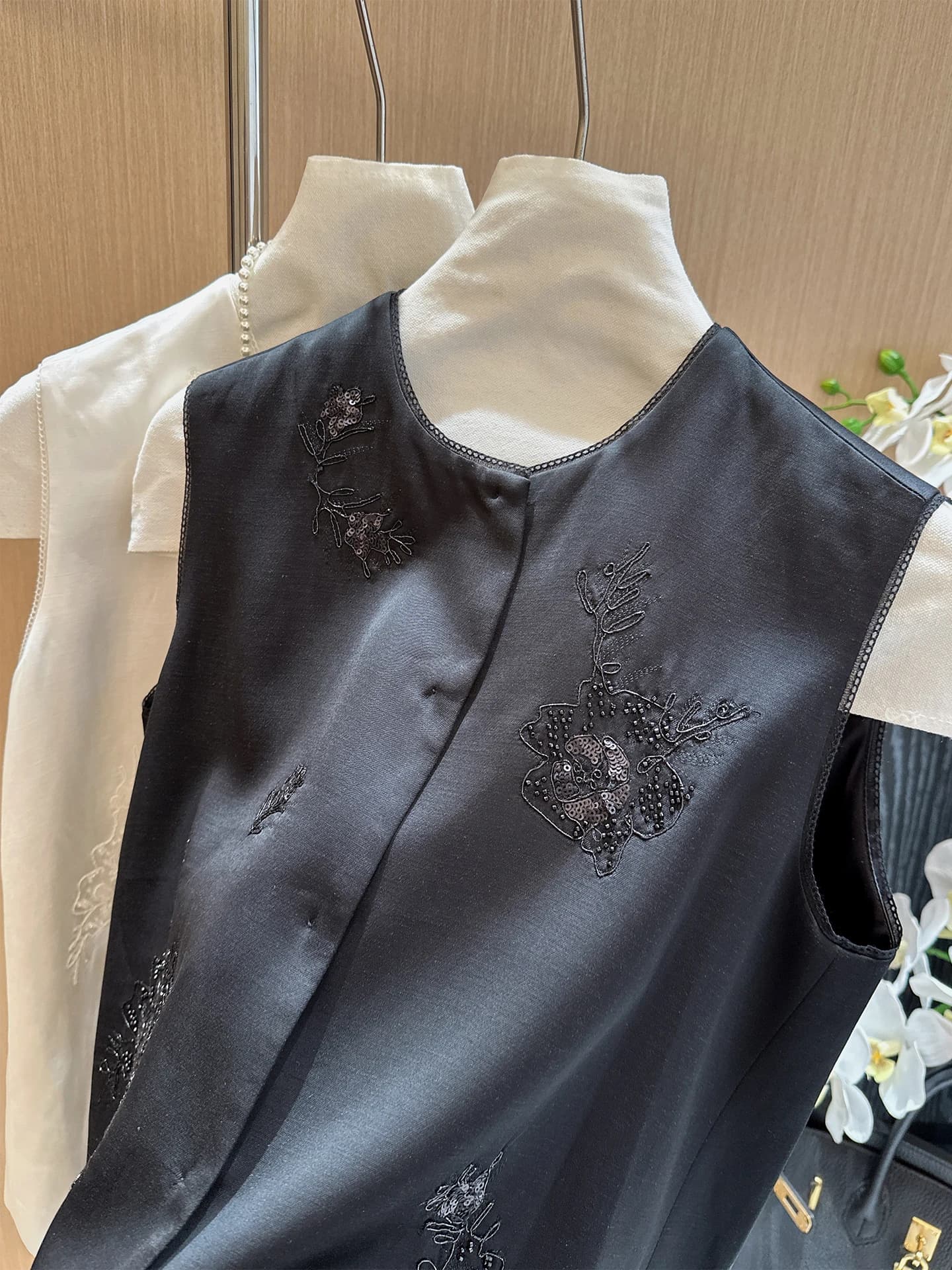 New Chinese Style Jacket 2025 Spring Autumn Heavy Work Embroidery Gold Needlework National Style Women's Vest Outerwear