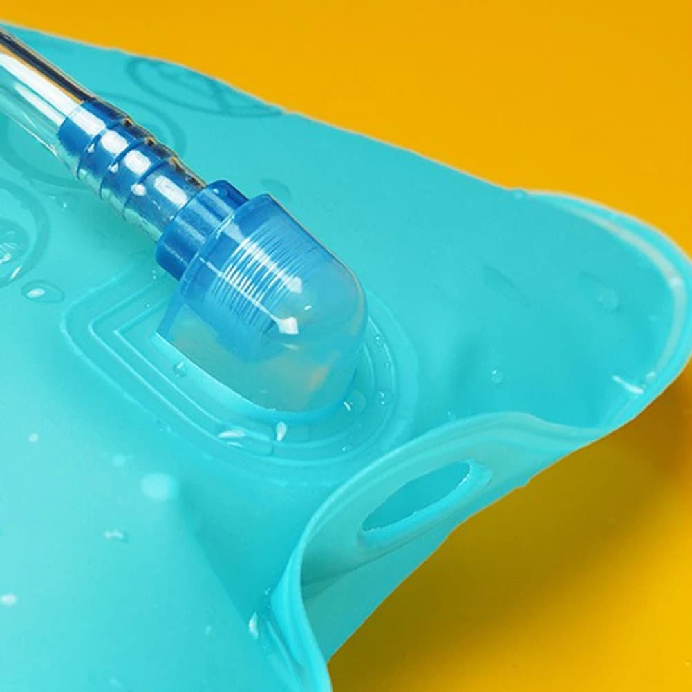 Moisturizing Pack for Hiking With Pipe Length 100 cm Advanced Gluing Technology Affordable Input Design Reliable Piping System