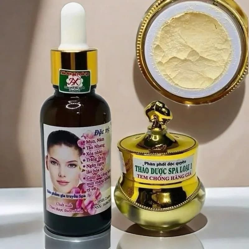 Set sbiancante importato vietnamita Comboserumfacekemtaitao Riduce il gonfiore del viso Elimina l'acne Riduce i pori grandi