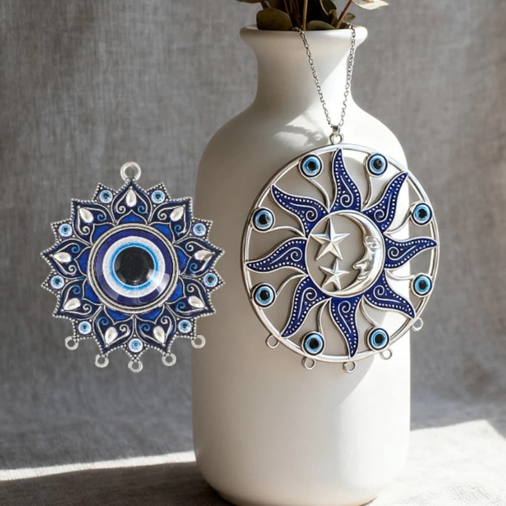 Stile etnico Lucky Blue Eyes Ciondolo Tarocchi Carta Sole Luna Stella Esorcismo musulmano Amuleto fortunato Fascino in lega di zinco Gioielli Feng Shui