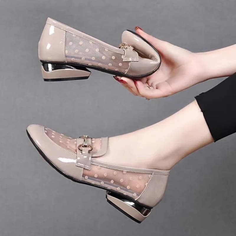 Women's mid-cut shoes in microfiber with square heel, slip-on, round toe, rubber sole, comfortable and casual to walk
