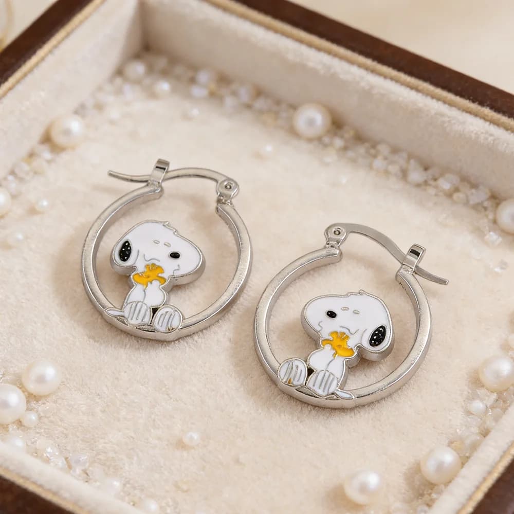 Orecchini Creativi e Carini di Snoopy per Donne, Gioielli Raffinati a Forma di Cagnolino, Regalo Commemorativo per Amanti degli Anime, Idee Regalo di Compleanno