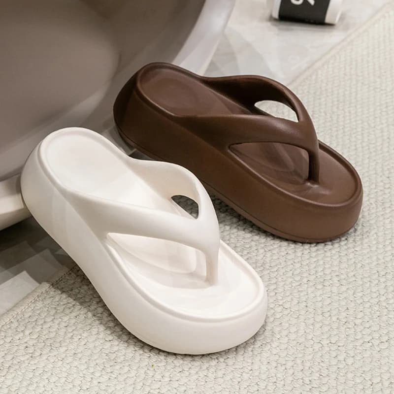 Infradito estivi in EVA con fondo spesso per donna Sandali con plateau antiscivolo Pantofole da esterno casual con punta a clip Scivoli da spiaggia morbidi