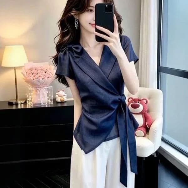 Olive Green Shirt Women's Summer 2026 New Irregular Luxury Belt Design Elegant Anti-Aging Waist-Cinching Slimming Top