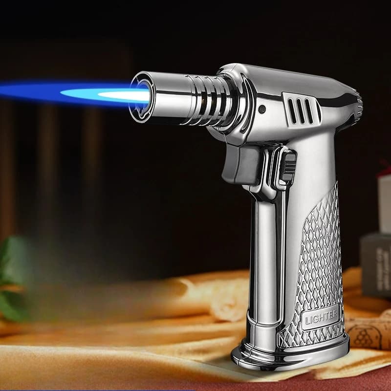 Accendino a spruzzo antivento ad alta temperatura con fiamma potente, torcia spray blu in metallo con blocco di sicurezza per campeggio e barbecue all'aperto