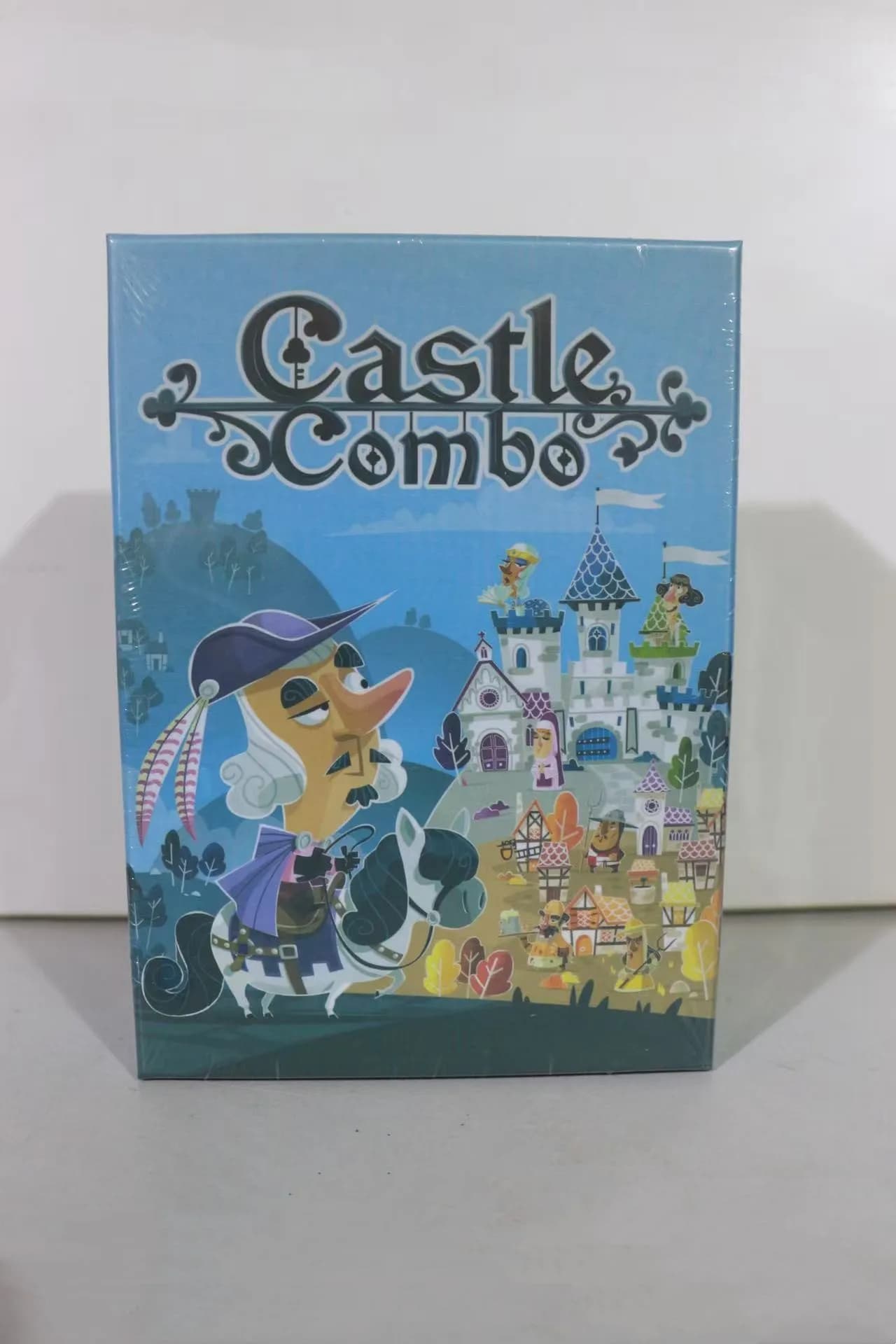 Strategic Board Game Castle Combo - Medieval board game with instant effects and endgame console for 2-4 players