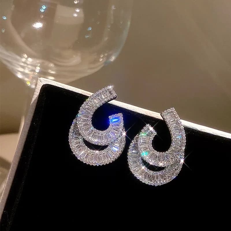 Orecchini Pendenti di Lusso in Rame Argentato con Zirconia Cubica, Gioielli da Donna per Uso Quotidiano e Feste