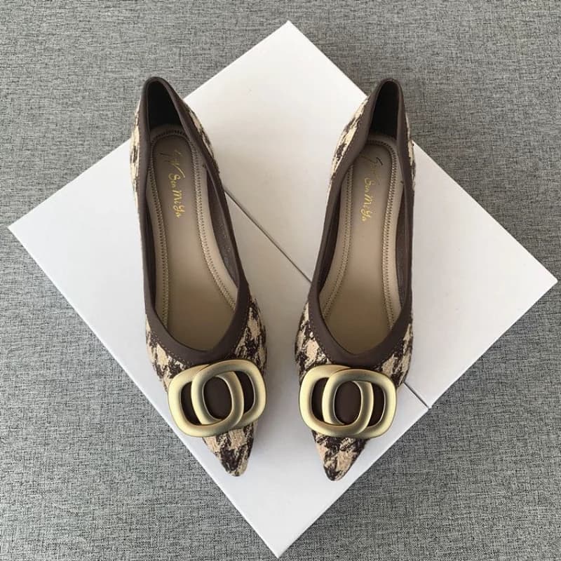 Ladies Summer Footwear Flats Pointed Toe Shoes for Women 2025 Black Flat Luxury Brand Shoe Chic Point Wholesale Trend 39 Fashion