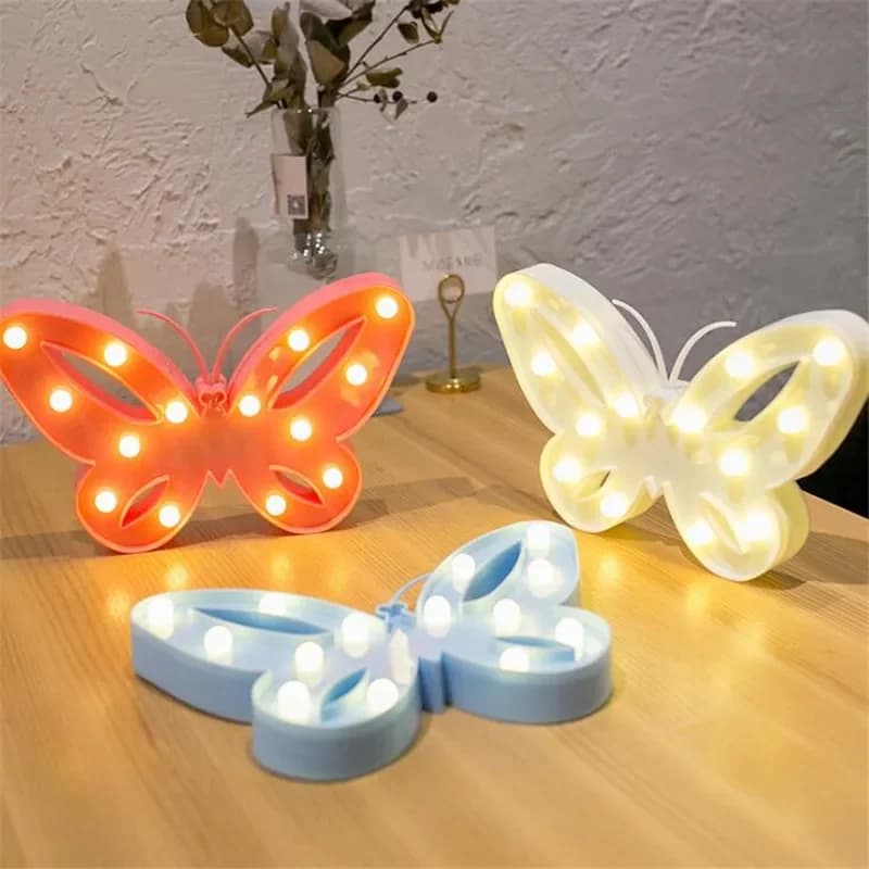 Luci a farfalla rosa lettera di cartone animato luce notturna decorativa per camera da letto regalo di natale per bambina alimentata a batteria
