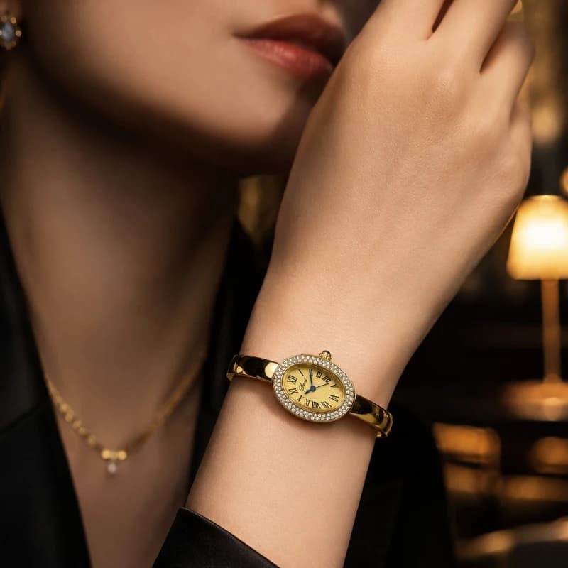 Fashion Women Watch Simple Luxury Rhinestone Oval Quartz Ladies Watch Elegant Woman Bracelet Bangle Wristwatch Relogio Feminino
